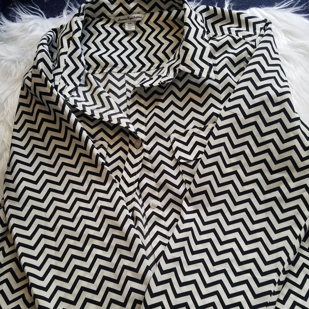 AE Chevron Button-Up - Picture 3 of 3